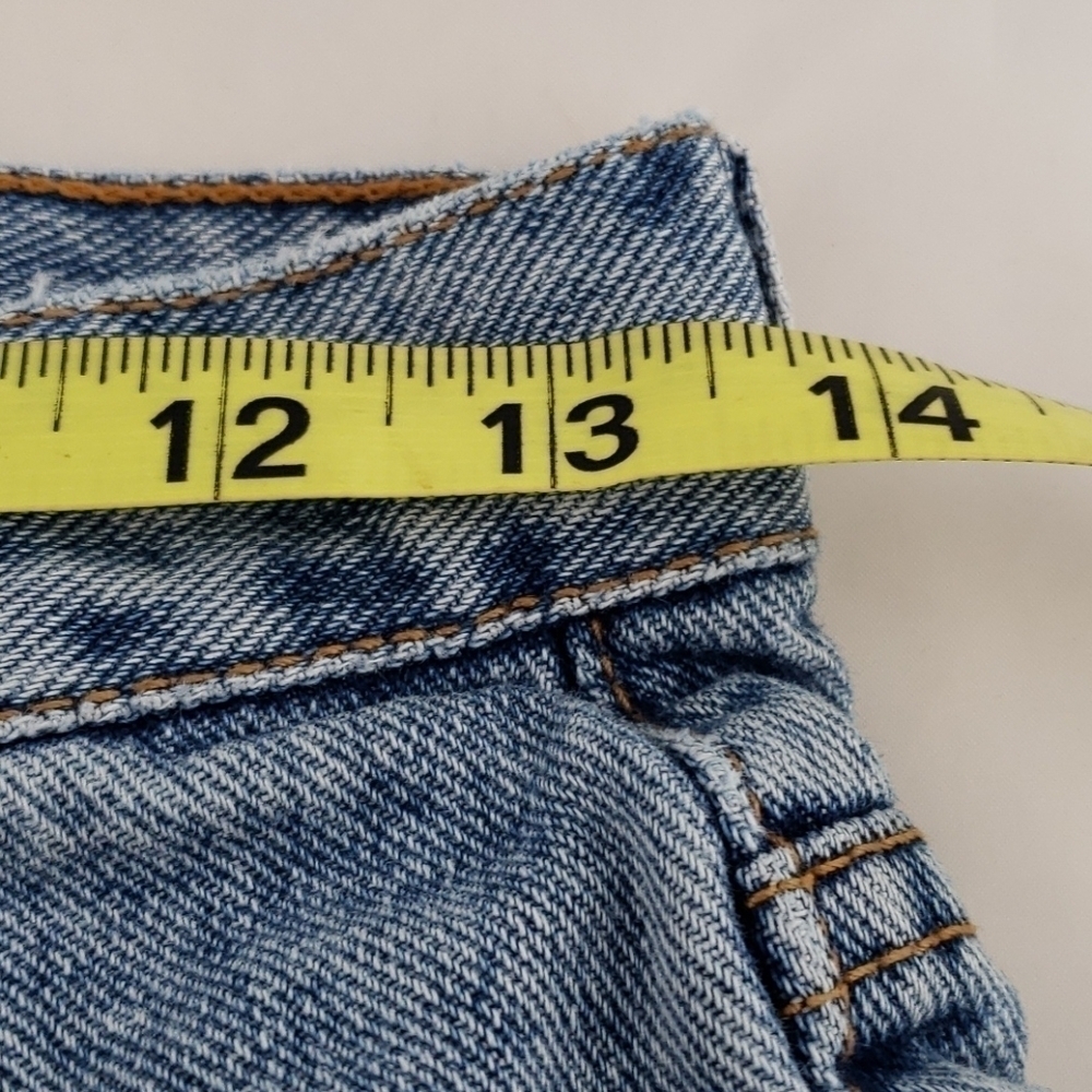 VINTAGE Calvin Klein 11" High Rise Cut Off Shorts - Picture 7 of 10